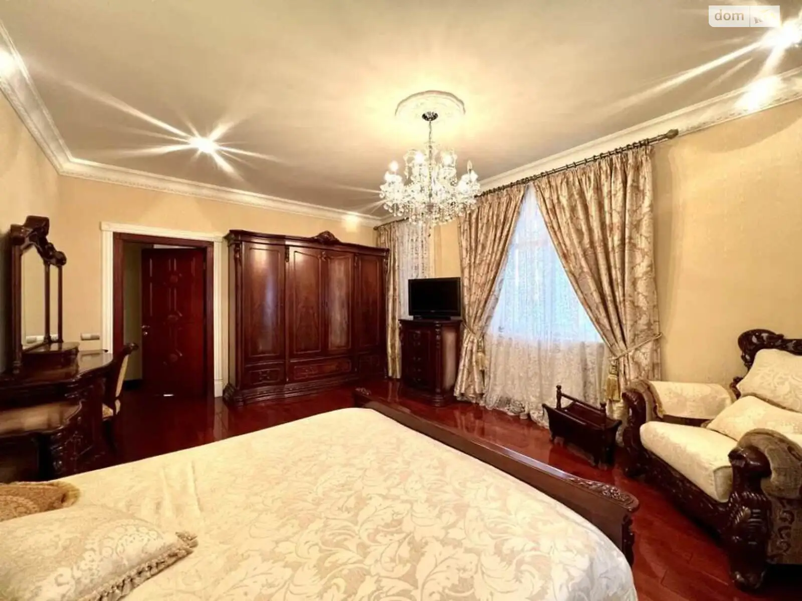 Сдается в аренду 3-комнатная квартира 150 кв. м в Киеве - фото 3