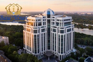 Продается 4-комнатная квартира 264 кв. м в Киеве, ул. Ивана Мазепы