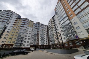 Продажа квартиры, Ивано-Франковск, р‑н. Центр, Высочана Семена улица, дом 18