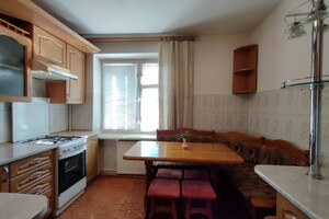 Продажа квартиры, Ивано-Франковск, р‑н. Центр, Вишневского улица