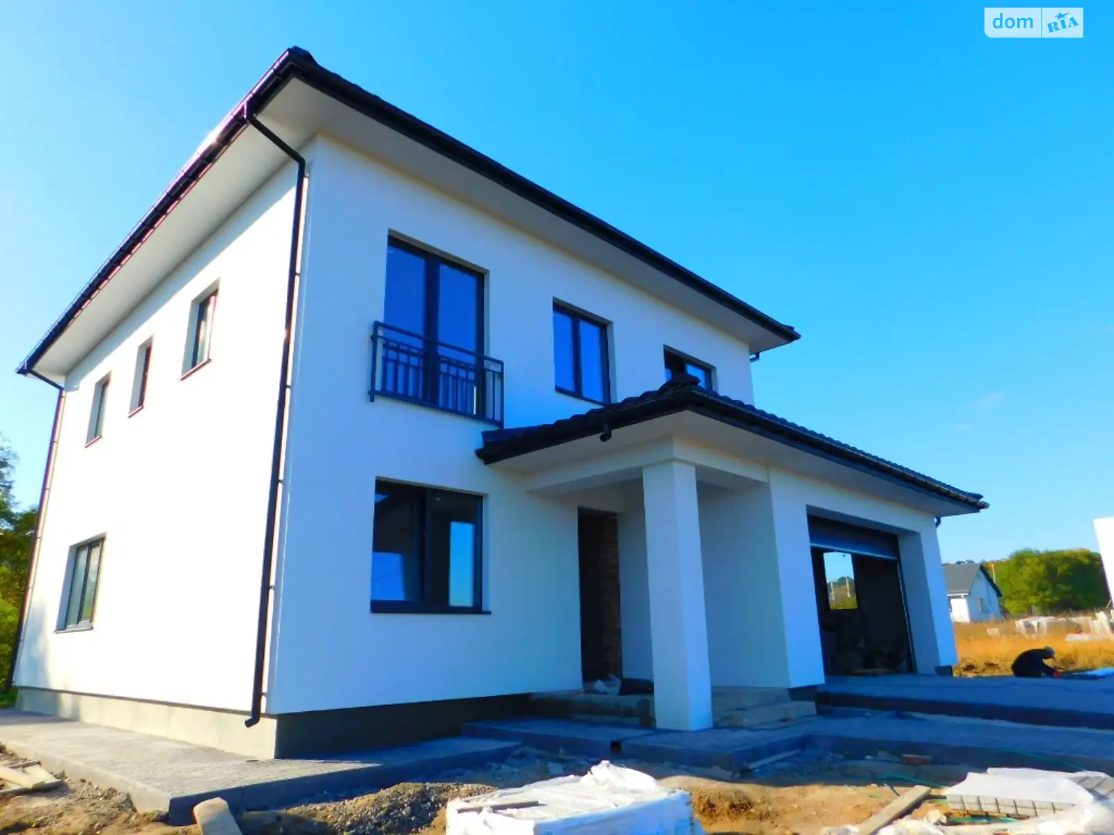 Продается дом на 2 этажа 200 кв. м с камином, цена: 185000 $ - фото 1