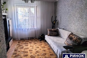 Продается 2-комнатная квартира 41 кв. м в Полтаве, ул. Елены Пчелки