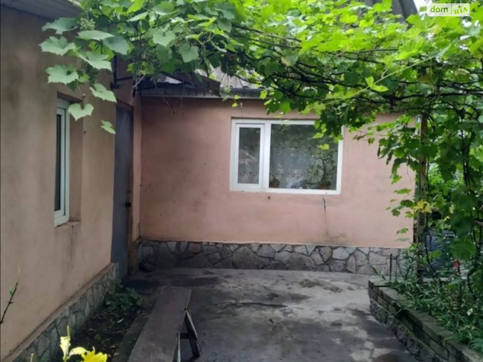 Продається одноповерховий будинок 67 кв. м з гаражем, цена: 28000 $