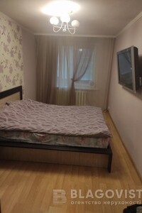 Продается 2-комнатная квартира 49 кв. м в Киеве, пер. Голосеевский