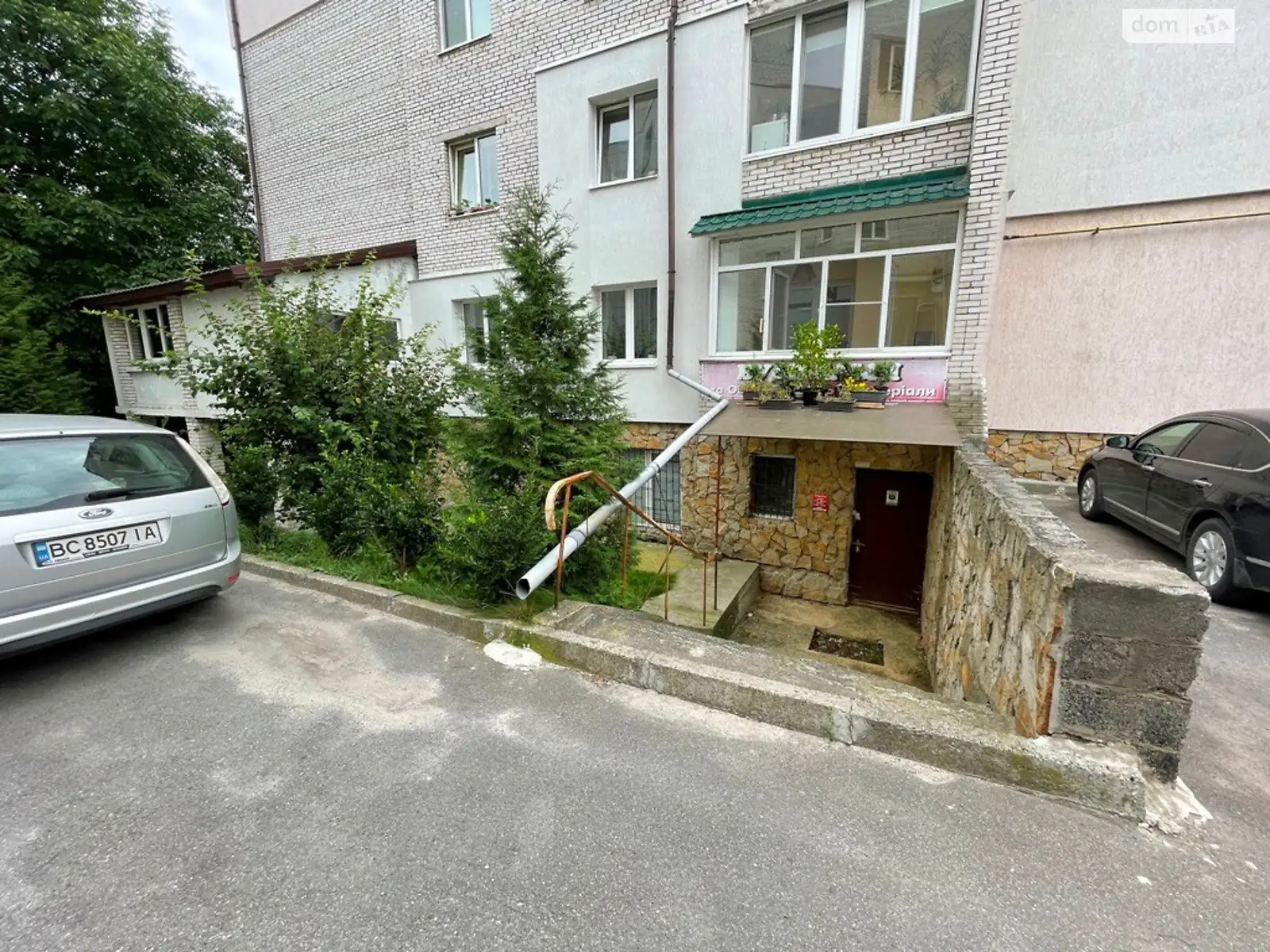 Сдается в аренду объект сферы услуг 152.6 кв. м в 7-этажном здании, цена: 10000 грн - фото 1