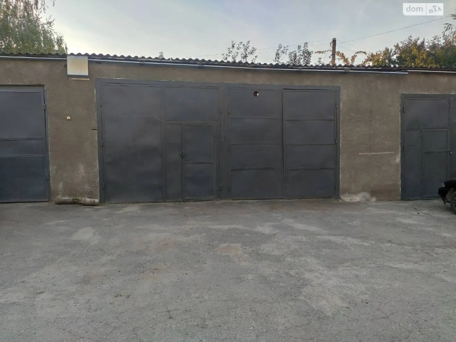 Сдается в аренду место в гаражном кооперативе под легковое авто на 55 кв. м, цена: 7000 грн - фото 1