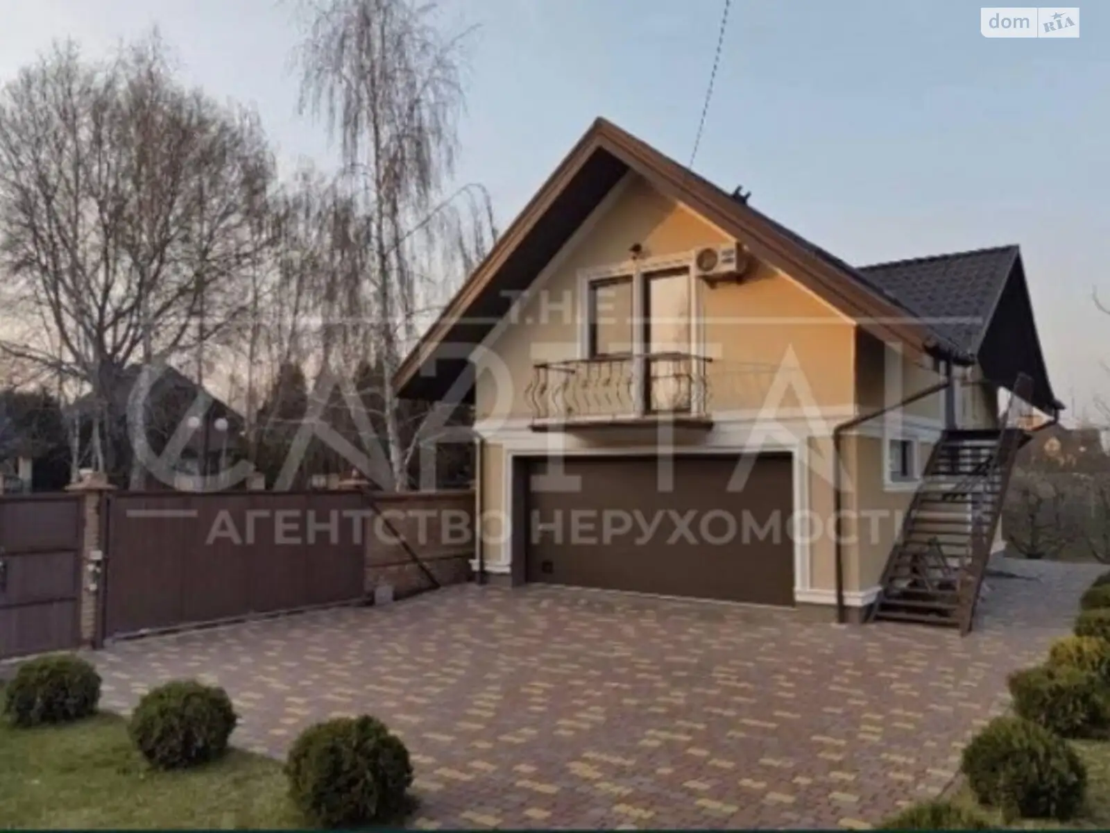 Сдается в аренду дом на 2 этажа 336 кв. м с гаражом, цена: 2500 $