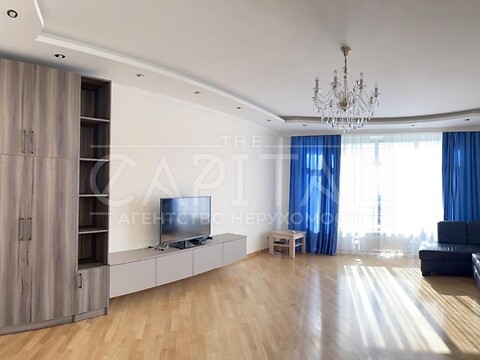 Сдается в аренду 3-комнатная квартира 120 кв. м в Киеве, илленко