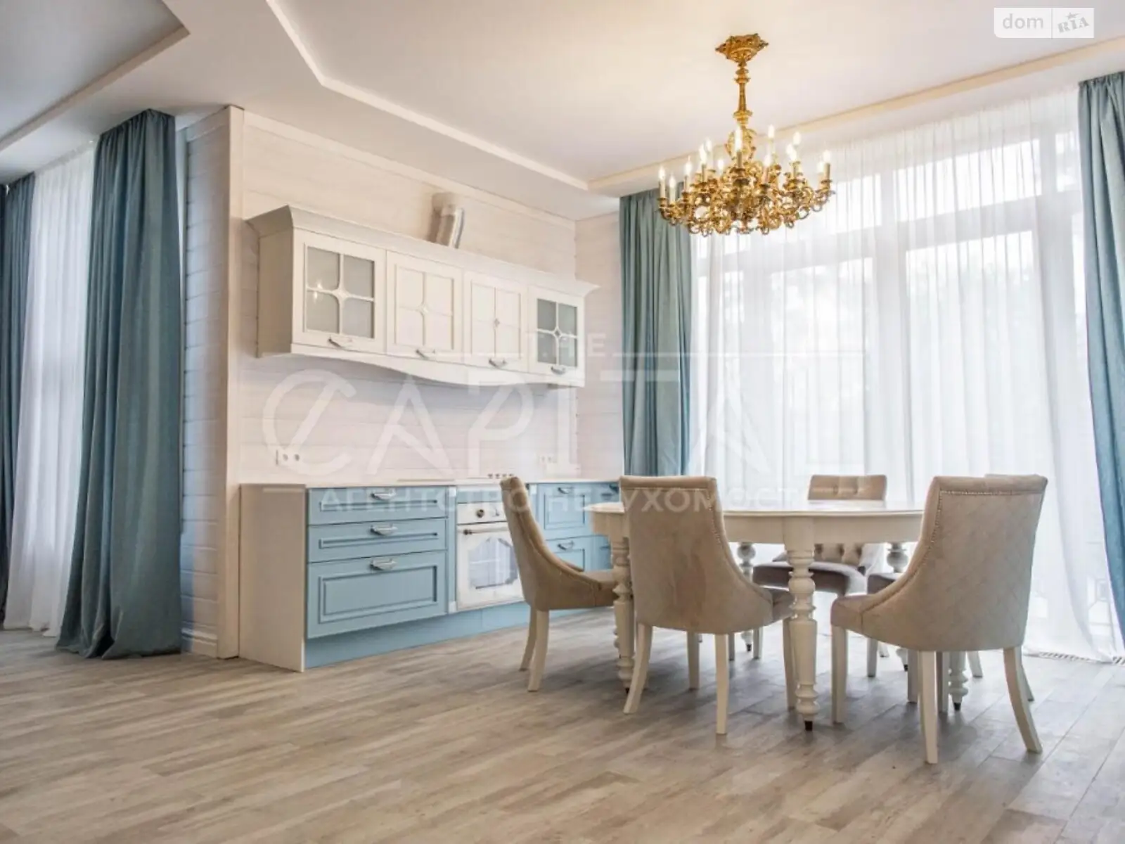 Сдается в аренду дом на 3 этажа 370 кв. м с камином, цена: 4500 $ - фото 1
