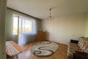 Продается 1-комнатная квартира 30 кв. м в Тернополе, 15-го Апреля улица