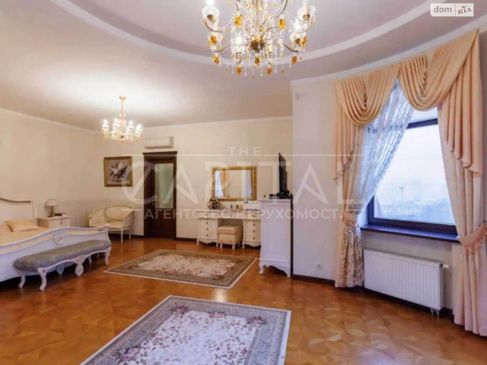 Продается 5-комнатная квартира 378 кв. м в Киеве, ул. Протасов Яр, 8