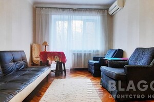 Продается 3-комнатная квартира 43.2 кв. м в Киеве, бул. Леси Украинки