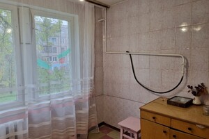 Продается 1-комнатная квартира 30 кв. м в Чернигове, літна