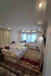 Продается 3-комнатная квартира 60 кв. м в Киеве, Харьковское шоссе