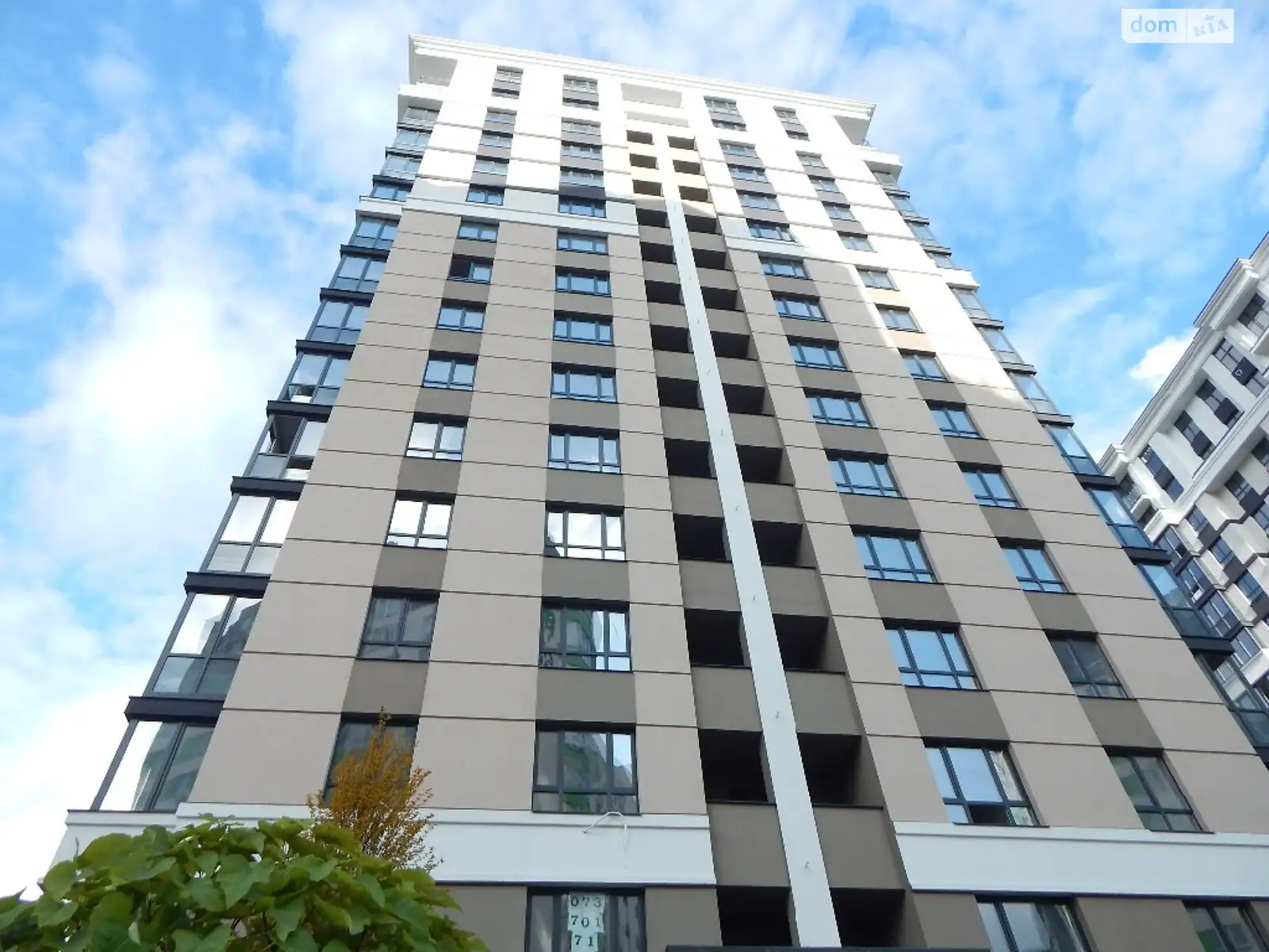 Продается 2-комнатная квартира 56.7 кв. м в Ирпене, ул. Университетская(Карла Маркса), 3/8 - фото 1