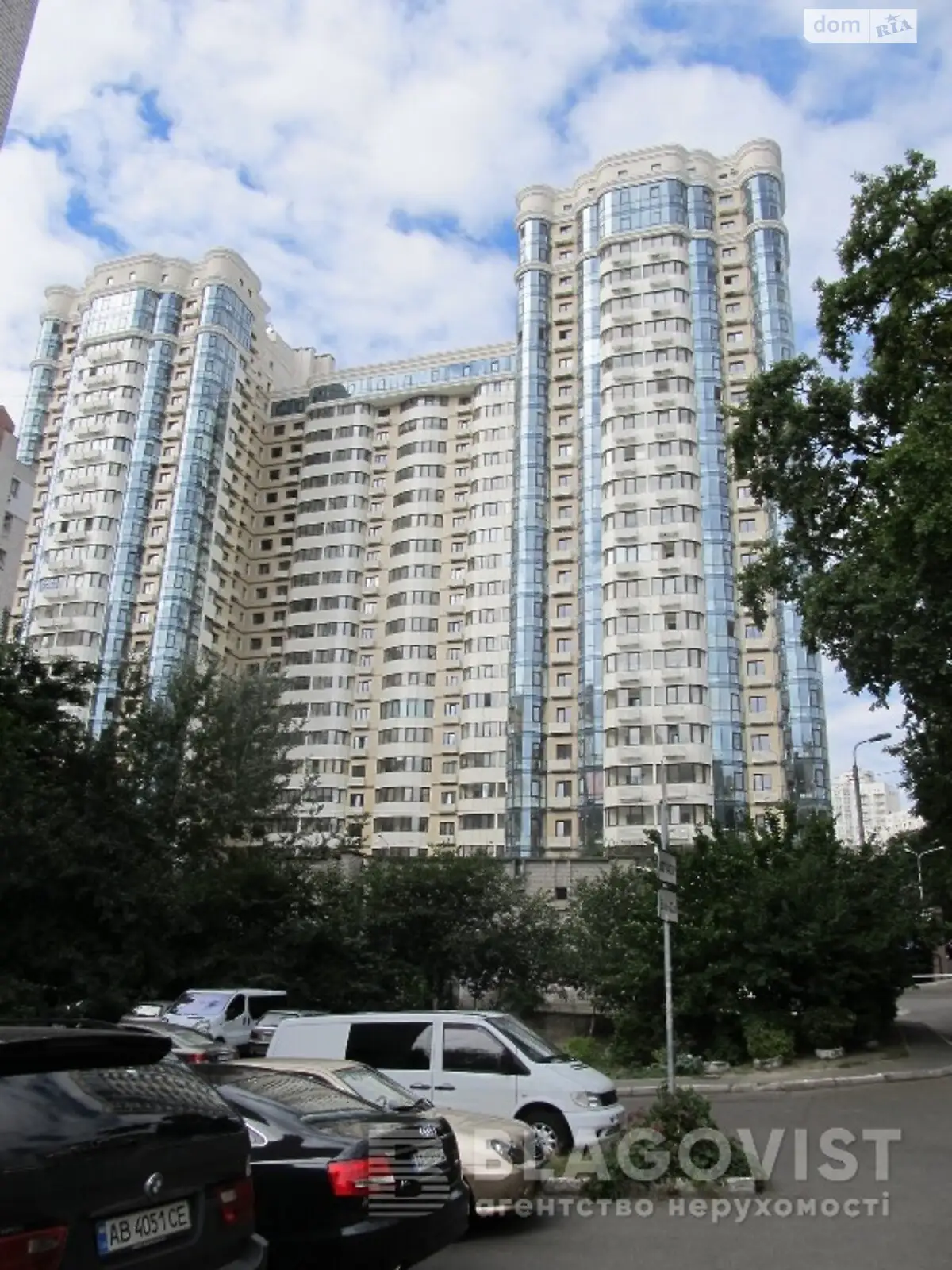 Продается 1-комнатная квартира 51 кв. м в Киеве, ул. Андрея Верхогляда(Драгомирова), 2А - фото 1