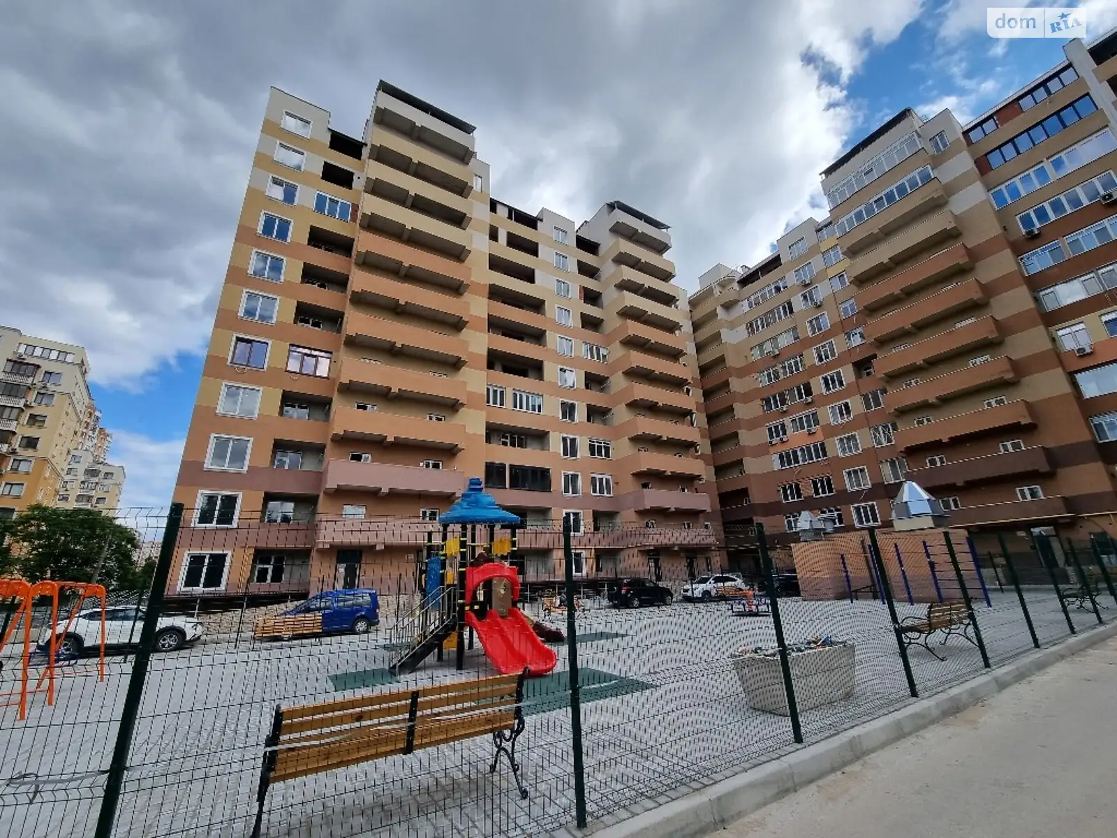 Продается 5-комнатная квартира 181 кв. м в Одессе, ул. Зоопарковая, 8В - фото 1