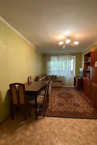 Продается 3-комнатная квартира 60 кв. м в Черкассах, ул. Гоголя