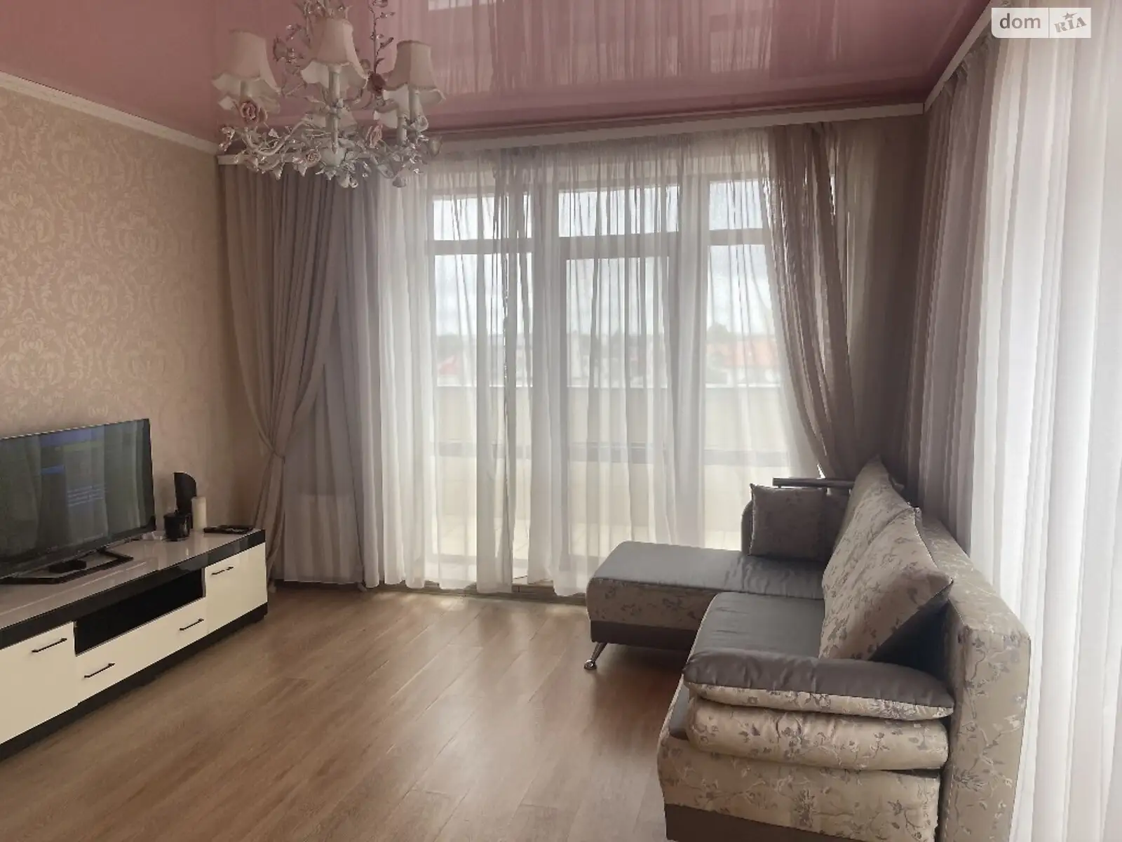 Продается 1-комнатная квартира 49.1 кв. м в Одессе, ул. Академика Вавилова - фото 1