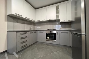 Продаж квартири, Львів, р‑н. Шевченківський, Городницька вулиця, буд. 9