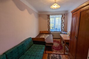 Продається 3-кімнатна квартира 53.2 кв. м у Івано-Франківську, вул. Набережна імені Василя Стефаника