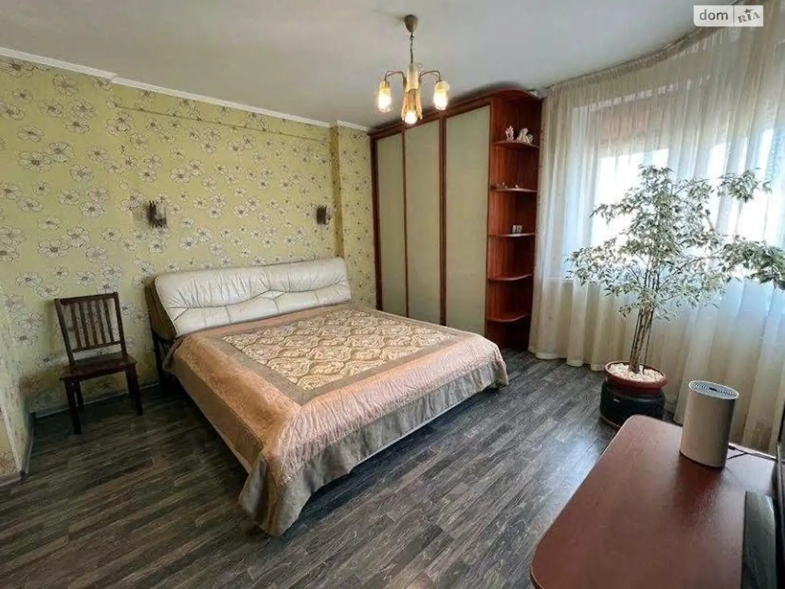 Продается 1-комнатная квартира 50 кв. м в Киеве, ул. Гришко Михаила, 9