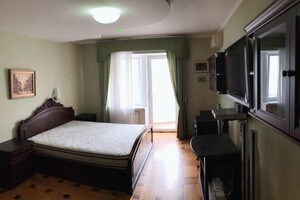 Сдается в аренду 4-комнатная квартира 190 кв. м в Киеве, цена: 600 $