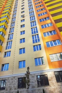 Продається 1-кімнатна квартира 32.9 кв. м у Києві, вул. Сім'ї Кульженків