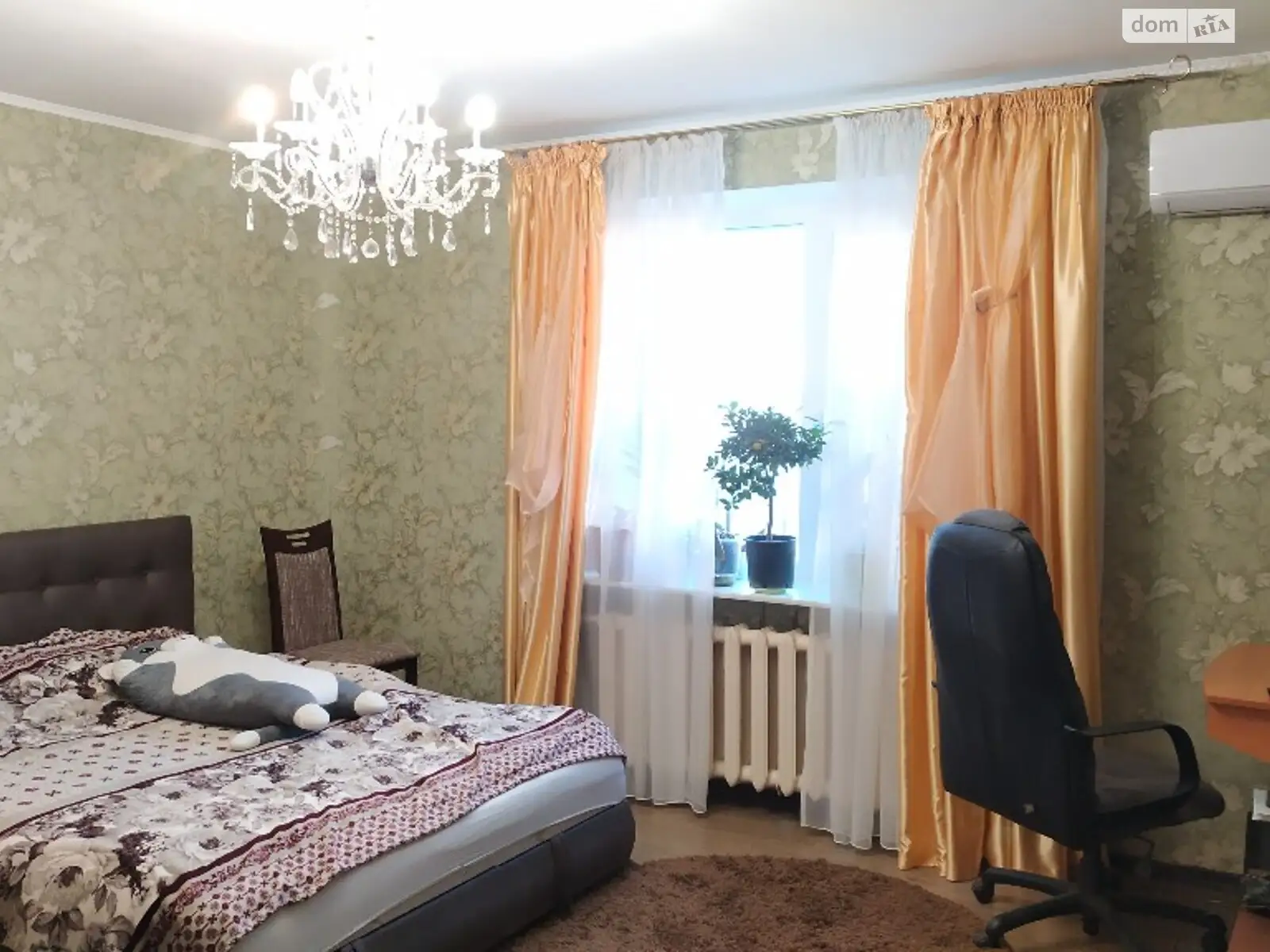 Продается 2-комнатная квартира 54 кв. м в Одессе, просп. Добровольского