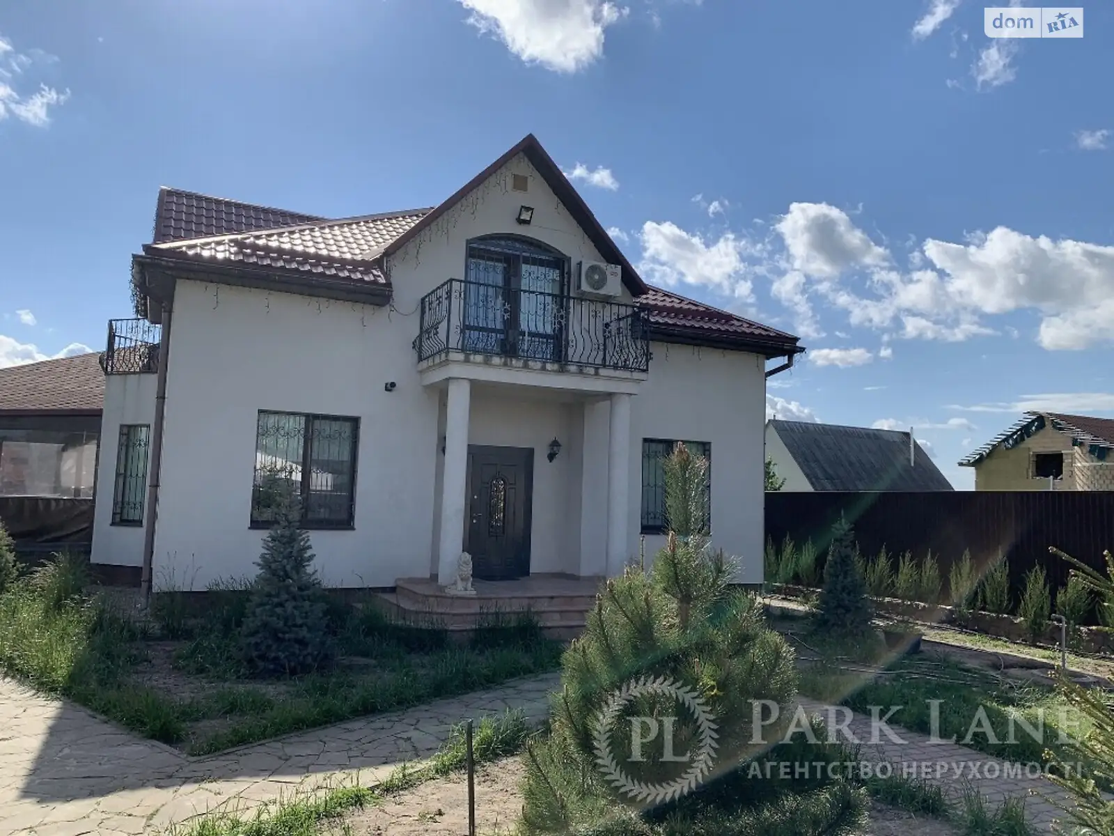 Продается дом на 2 этажа 460 кв. м с балконом, цена: 350000 $ - фото 1