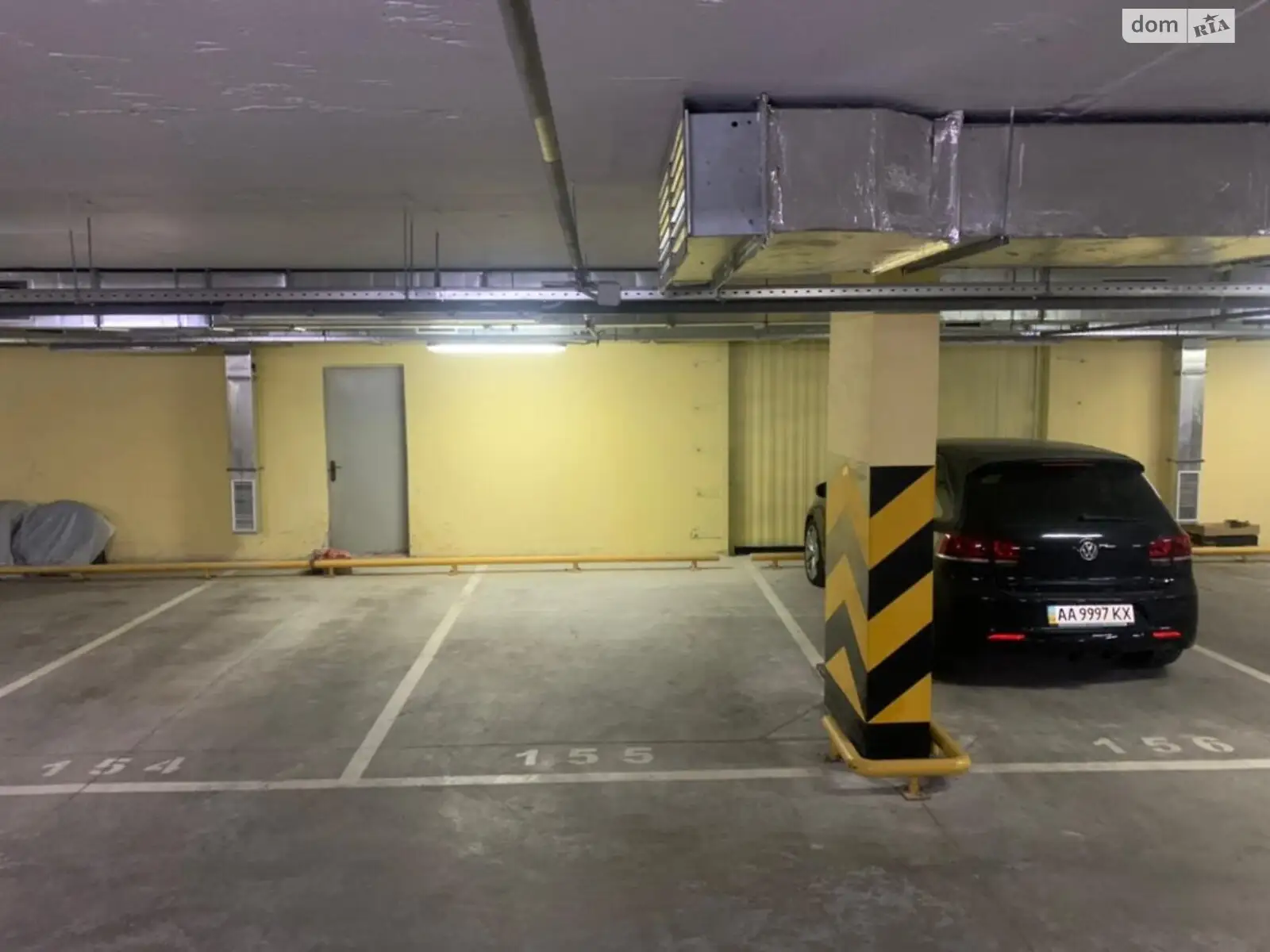 Продается подземный паркинг под легковое авто на 14 кв. м, цена: 11000 $