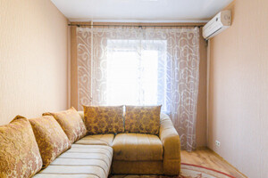 Продается 3-комнатная квартира 73 кв. м в Киеве, Вірменська, вул.