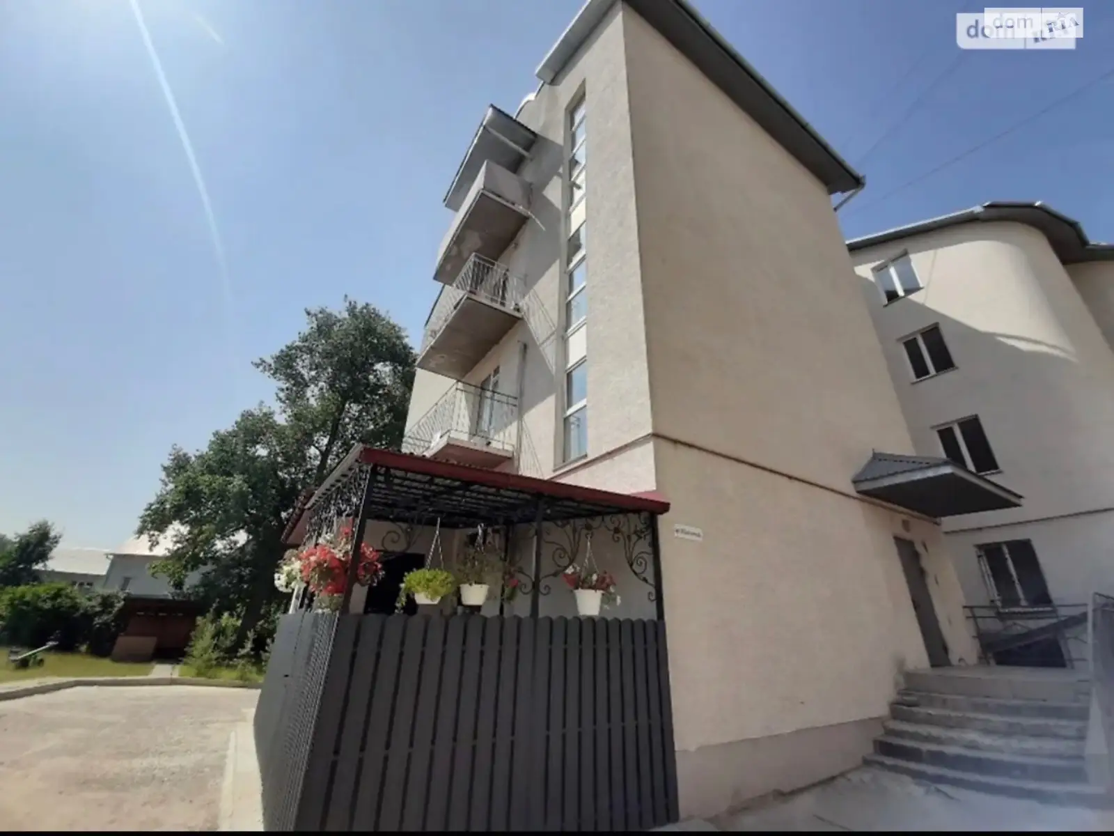 4-кімнатна квартира 276 кв. м у Тернополі, цена: 69000 $