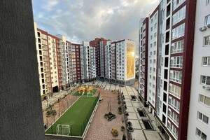 Продаж квартири, Івано-Франківськ, р‑н. Центр, Княгинин (Ковпака) вулиця