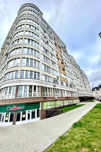 Продается 1-комнатная квартира 52 кв. м в Чернигове, Стрелецкая улица