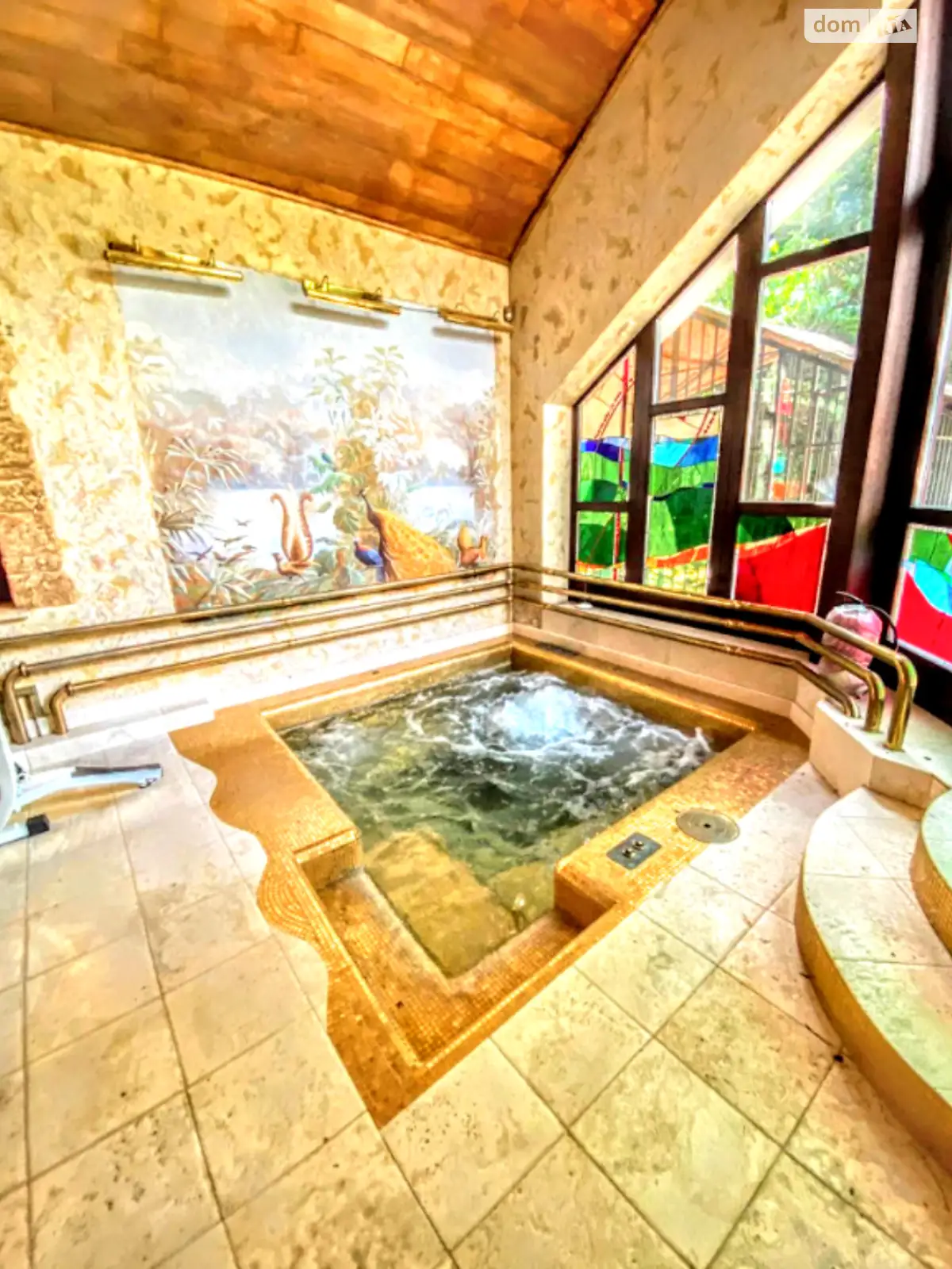 Сдается в аренду одноэтажный дом с бассейном, цена: 22000 грн