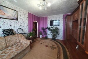 Продается 3-комнатная квартира 62 кв. м в Коростышеве, цена: 28000 $