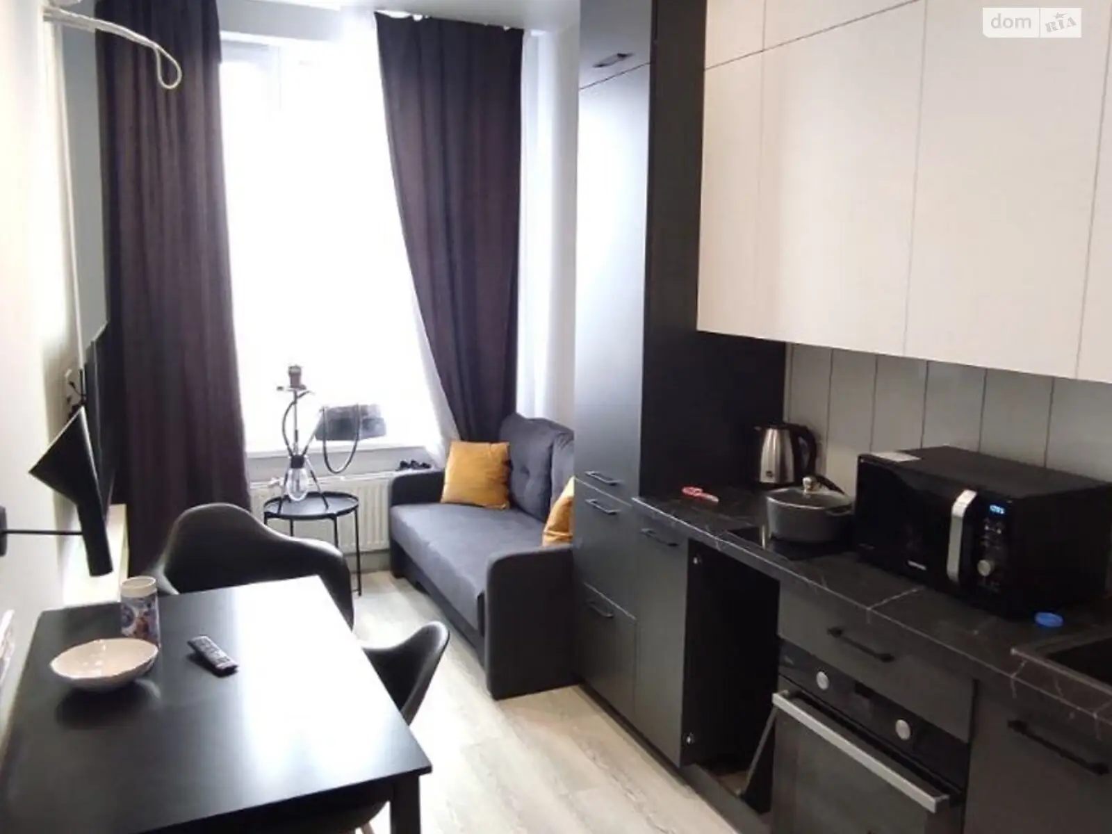 Продается 1-комнатная квартира 42 кв. м в Киеве, цена: 99000 $