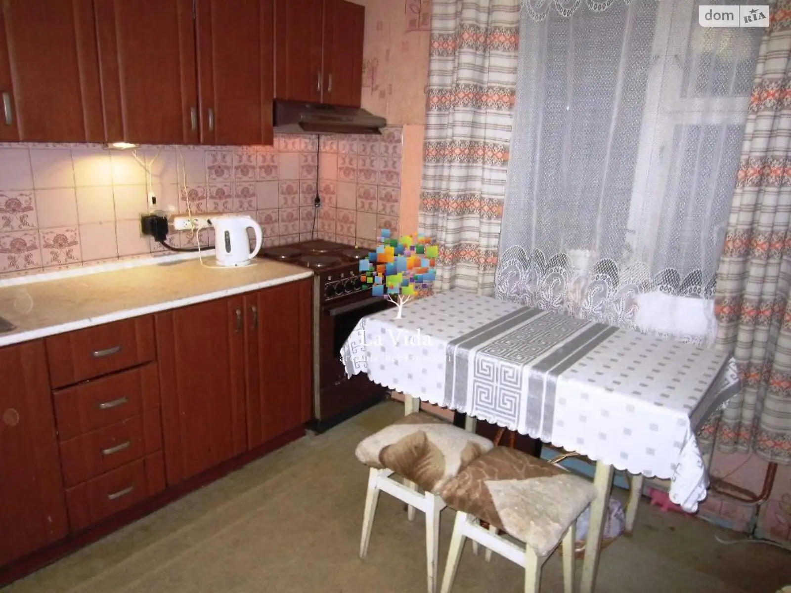 Продается 4-комнатная квартира 95 кв. м в Киеве, ул. Ревуцкого - фото 1