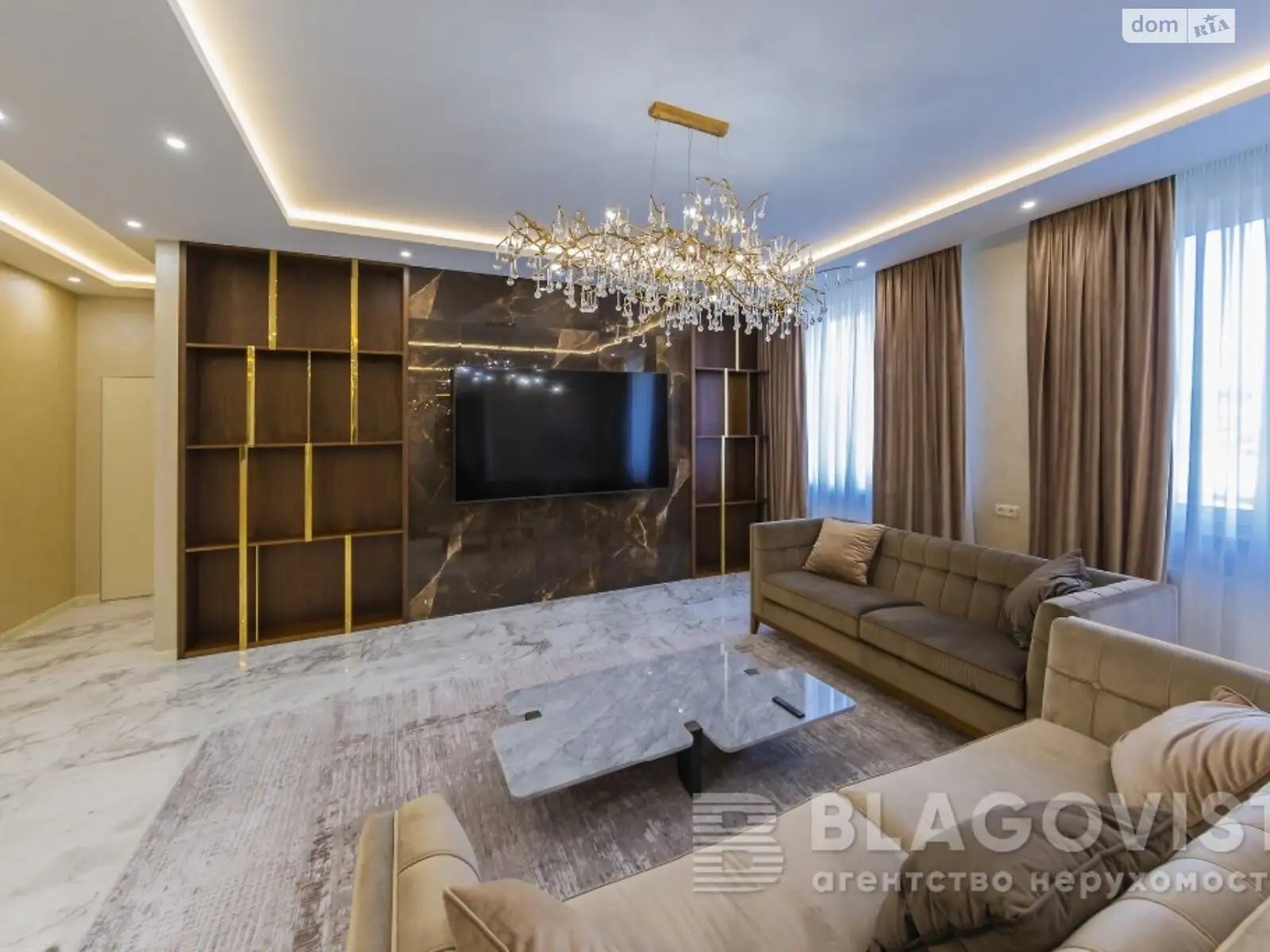 Продается 3-комнатная квартира 143 кв. м в Киеве, ул. Саксаганского, 37К - фото 1