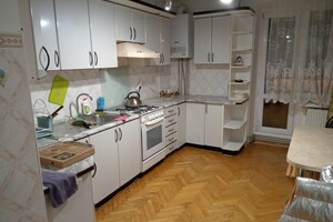 Сдается в аренду 3-комнатная квартира 90 кв. м в Тернополе, ул. Лучаковского