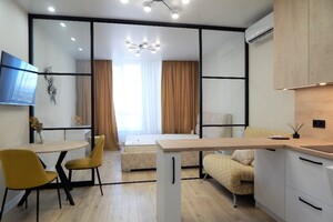 Продается 1-комнатная квартира 32 кв. м в Киеве, ул. Каховская