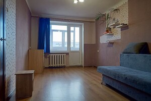 Сдается в аренду 1-комнатная квартира 38 кв. м в Харькове, Роганская улица