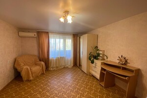 Продается 1-комнатная квартира 39 кв. м в Одессе, просп. Академика Глушко
