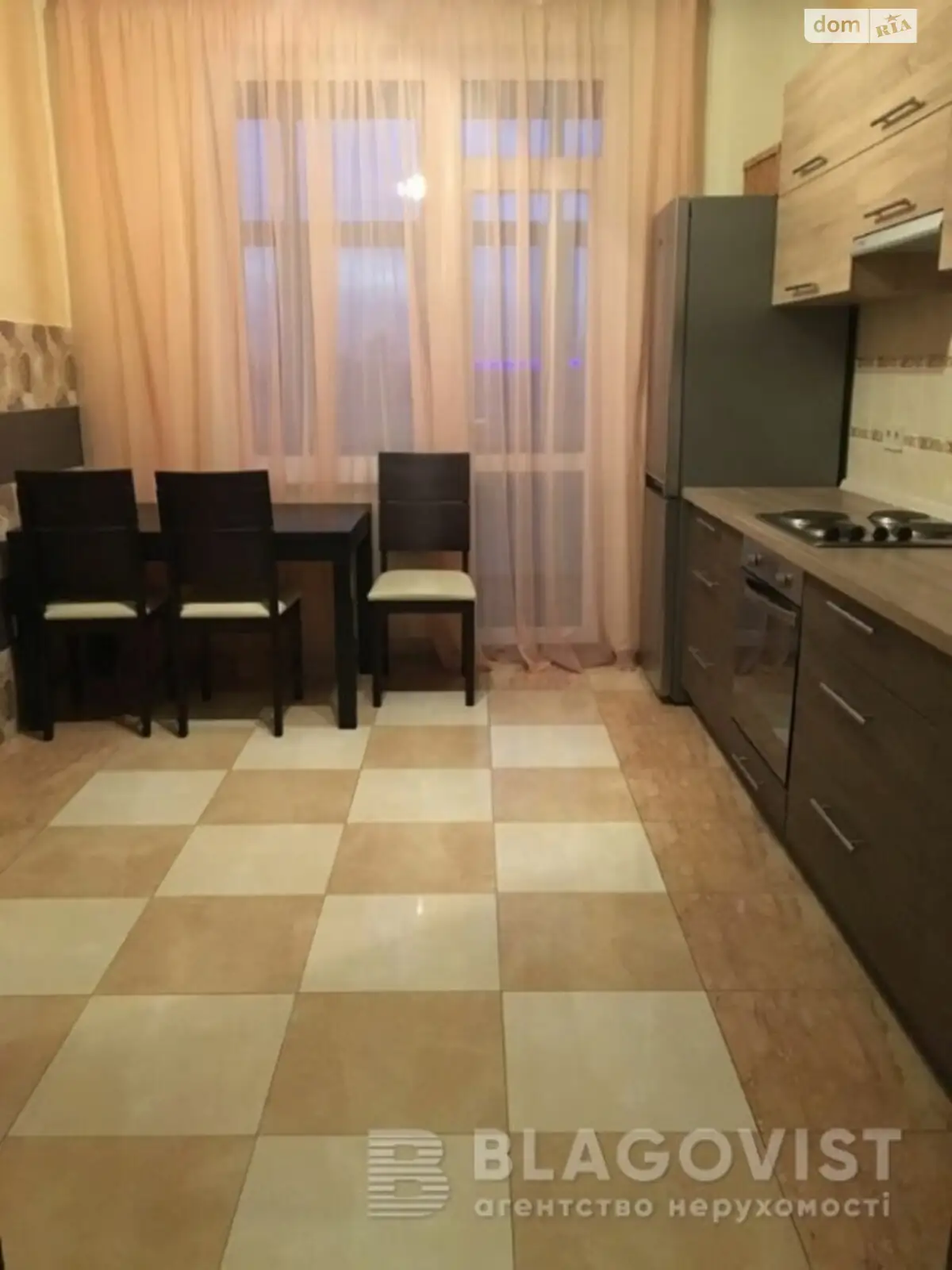 Продается 1-комнатная квартира 55 кв. м в Киеве, ул. Драгоманова, 40З - фото 1