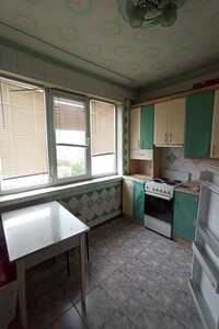 Продается 3-комнатная квартира 72.4 кв. м в Киеве, Николая Кибальчича улица