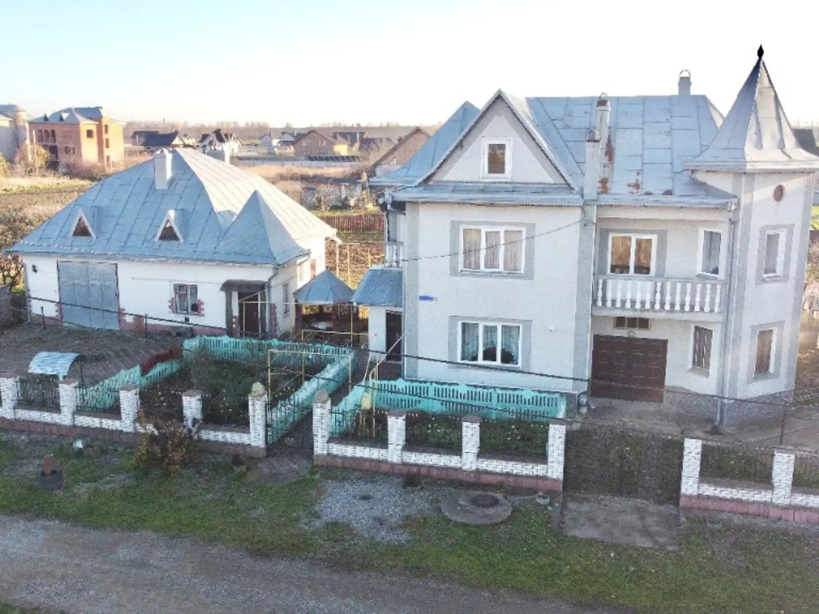 Продається будинок 2 поверховий 301.7 кв. м з ділянкою, цена: 134000 $ - фото 1