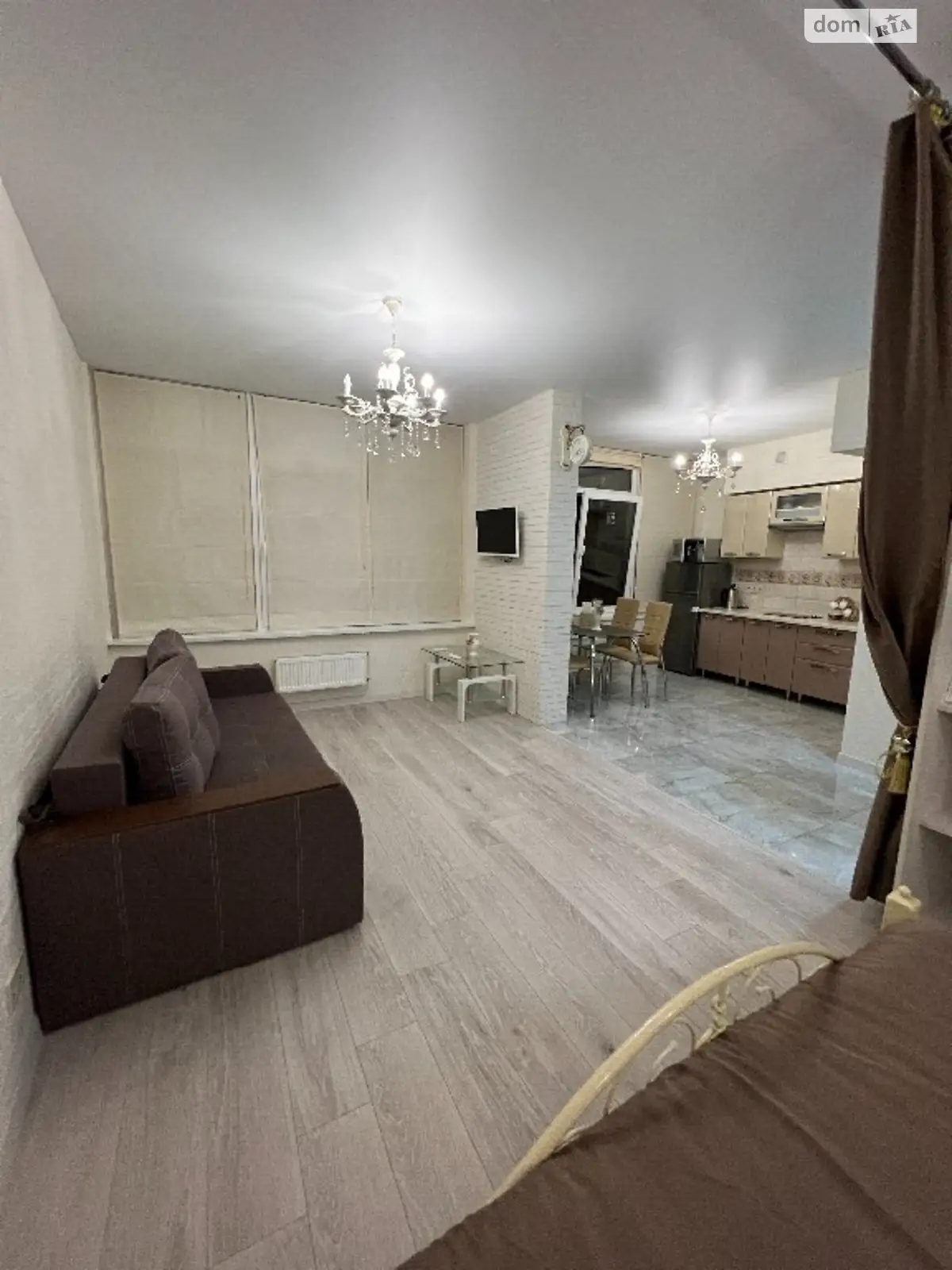 Сдается в аренду 1-комнатная квартира 40 кв. м в Одессе, цена: 12000 грн