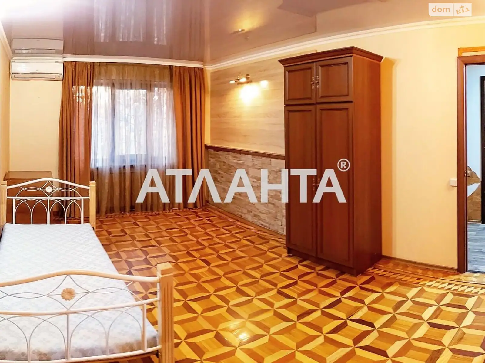 Продается 3-комнатная квартира 77.5 кв. м в Одессе, просп. Шевченко