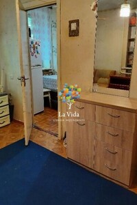 Продается 1-комнатная квартира 26 кв. м в Киеве, Семьи Сосниных улица